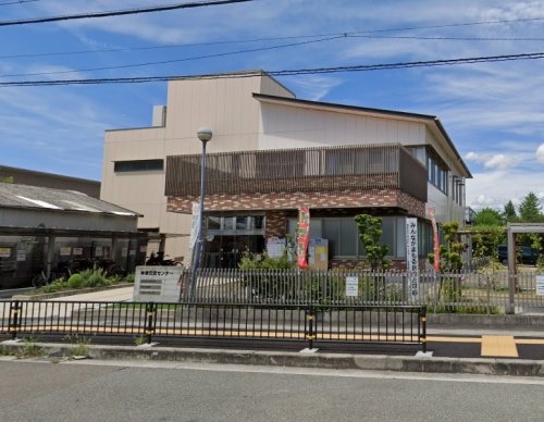 ヴァンソレイユ(伊丹市立図書館神津分室)