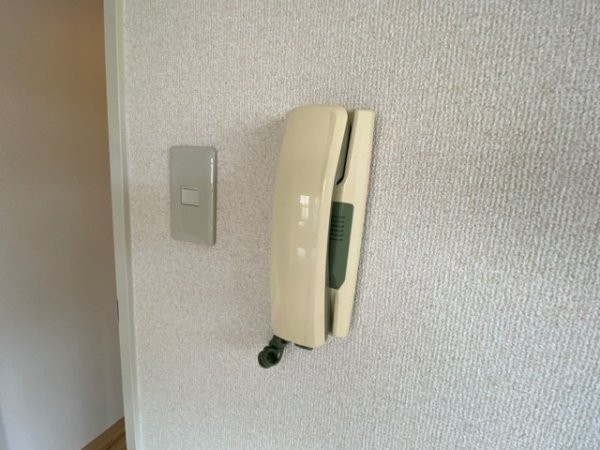 ハイツアザレア