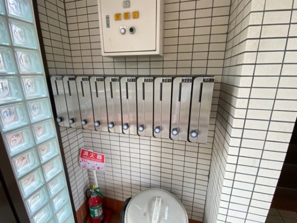 ハイツアザレア