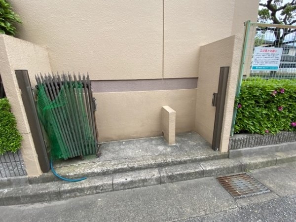 ハイツアザレア