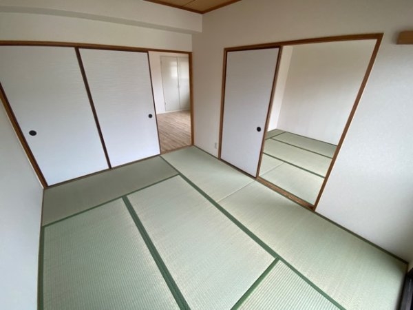 ハイツアザレア