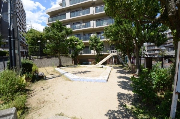 ココングランジュール宝塚南口(湯本第２公園)