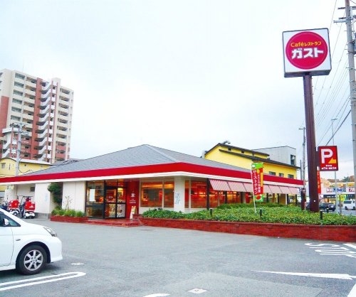 西宮市城ケ堀町のハイツ(ガスト越水店)