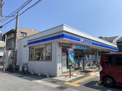 フェイバリー甲東園2(ローソン西宮段上一丁目店)