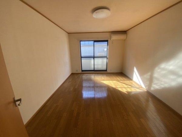 メゾン小百合園