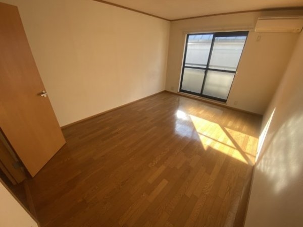 メゾン小百合園
