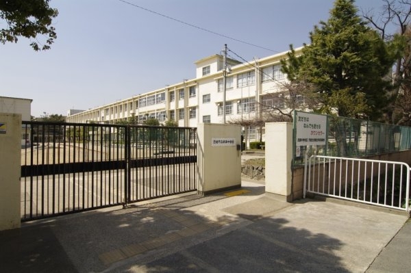 プリムヴェール(尼崎市立　武庫中学校)