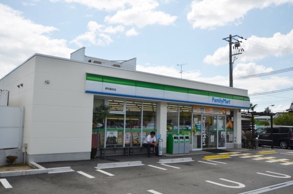 セレーノ稲野(ファミリーマート伊丹森本店)