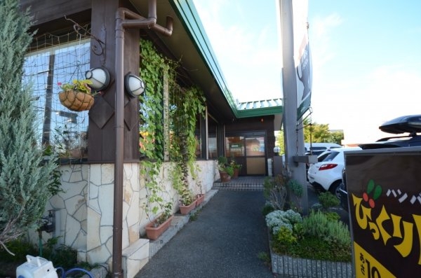 サンボナール・コート(びっくりドンキー宝塚店)