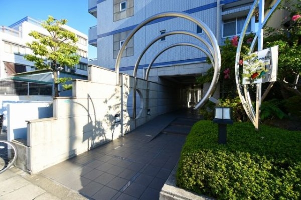 西宮市甲子園口４丁目のマンション
