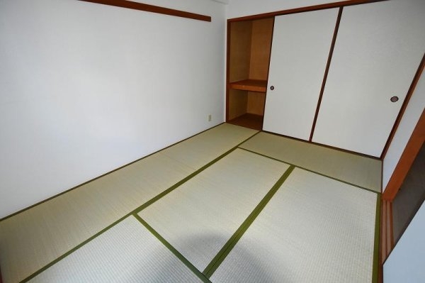 西宮市甲子園口４丁目のマンション