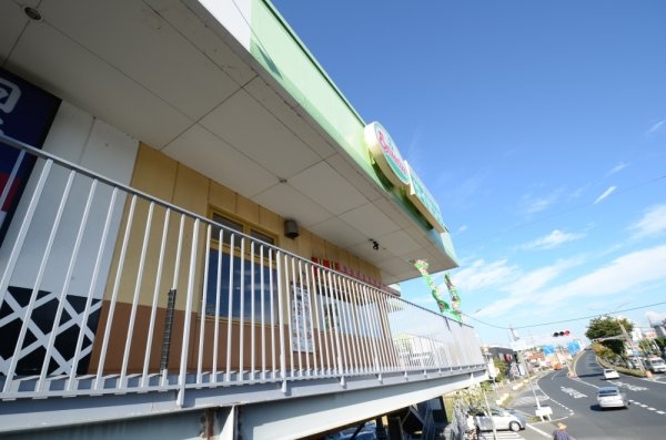 リノ向月町(サイゼリヤ宝塚店)
