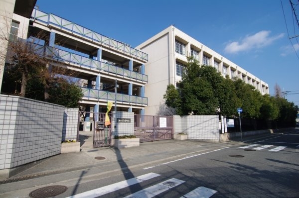 プラウドシティ塚口マークフォレスト(尼崎市立　小園中学校)