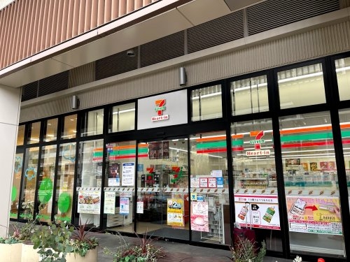 プラウドシティ塚口マークフォレスト(セブンイレブンハートインビエラ塚口店)