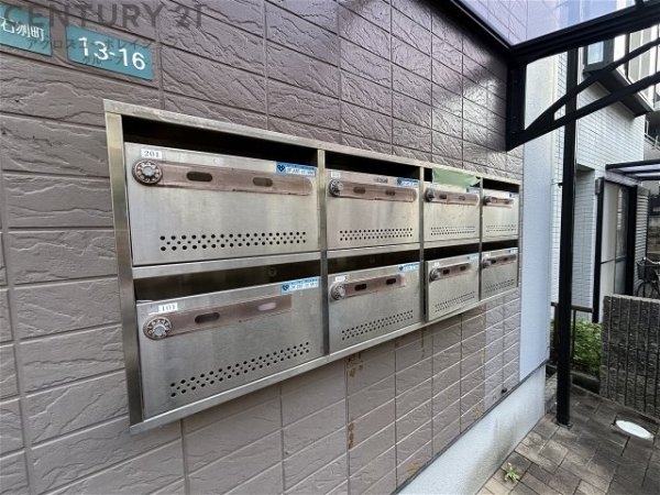 西宮市石刎町のハイツ
