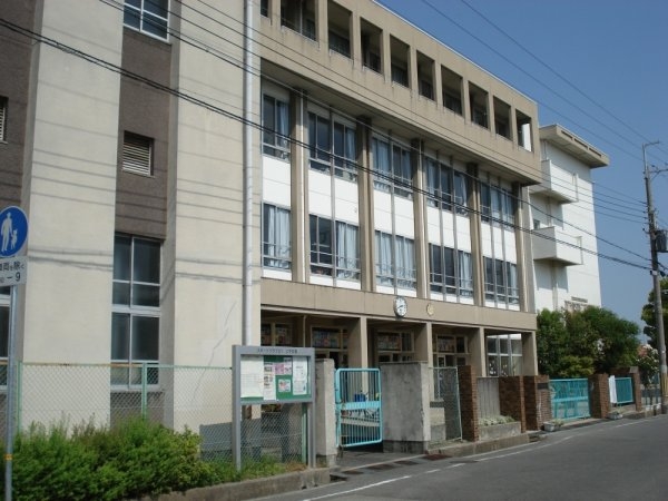 フレマリールＮＯＭＡ(伊丹市立　昆陽里小学校)