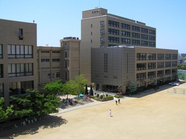 ハイツ　ユベーレン(園田学園女子大学・短期大学部)