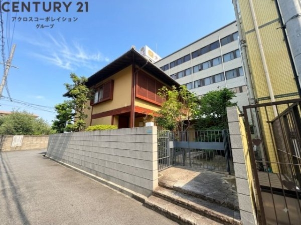 西宮市南昭和町の貸家