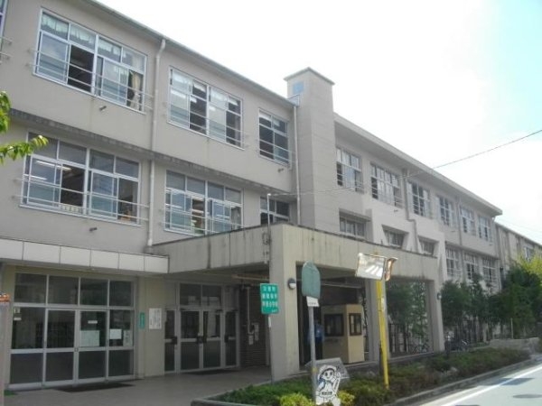 リブレメゾン下大市西町1(西宮市立　甲東小学校)