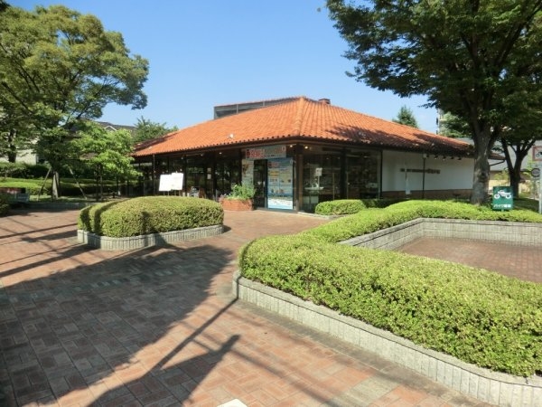 ルミエール逆瀬(神戸屋レストラン宝塚店)