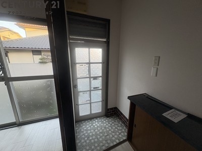 富松町4丁目貸家