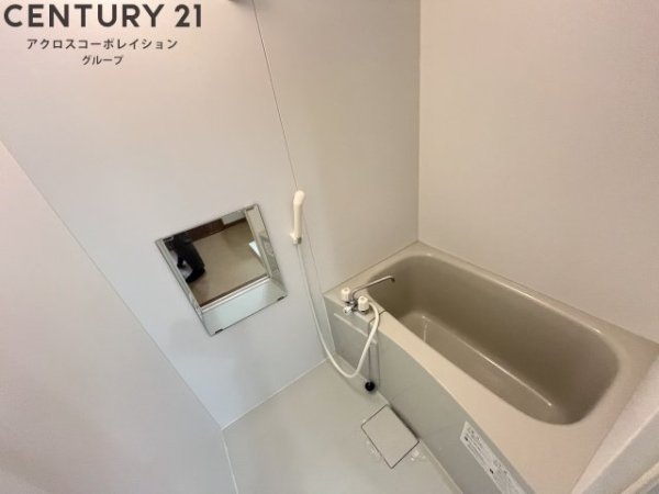 伊丹市荻野４丁目のマンション