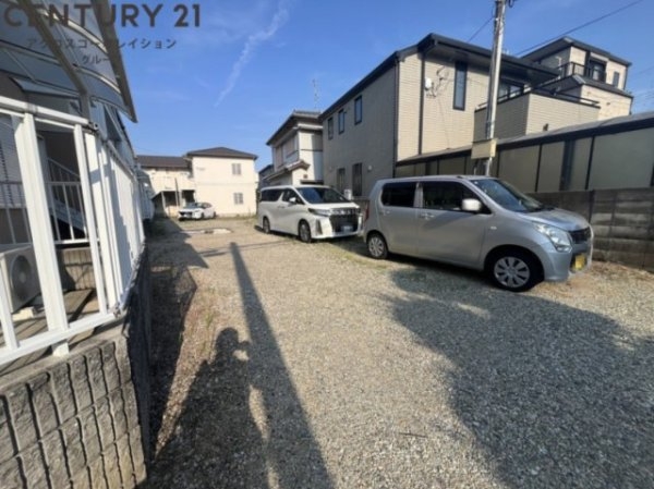ファミール仁川２