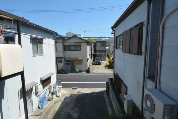 道意町センタープール前貸家