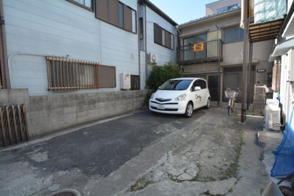 道意町センタープール前貸家