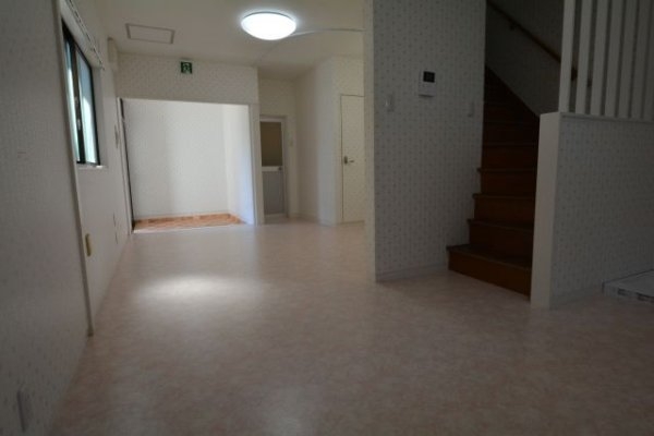 道意町センタープール前貸家