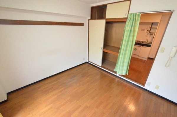 パールハイツ有岡