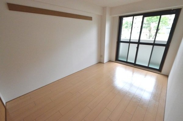 エーヴィヒ畠中1