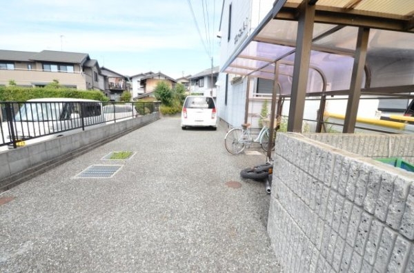 ブローニュ泉A棟