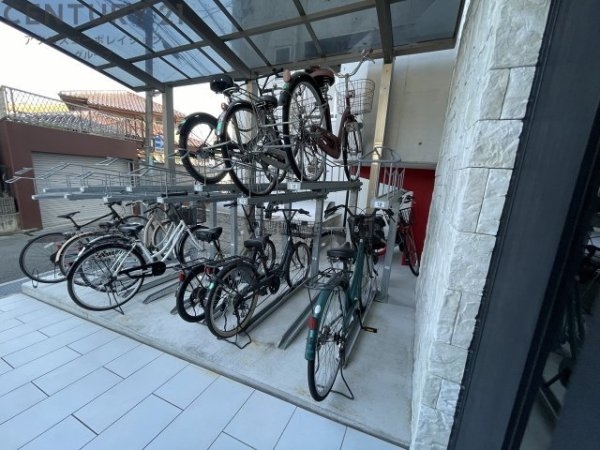 ONLYONE川西