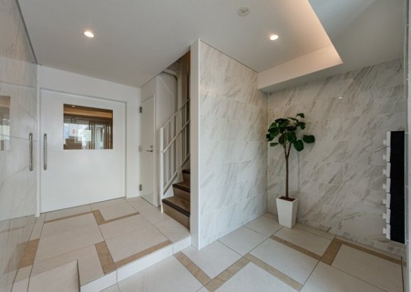 PALAZZO逆瀬川