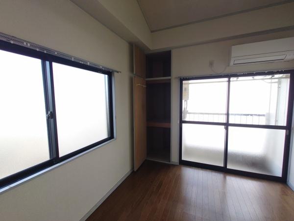 長岡京市長岡３丁目のマンション