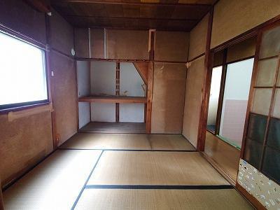 乙訓郡大山崎町字大山崎小字尻江の倉庫