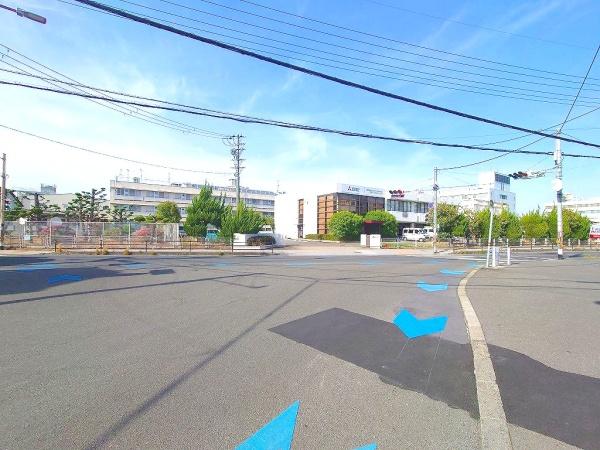 長岡京市馬場見場走りの店舗（一戸建）