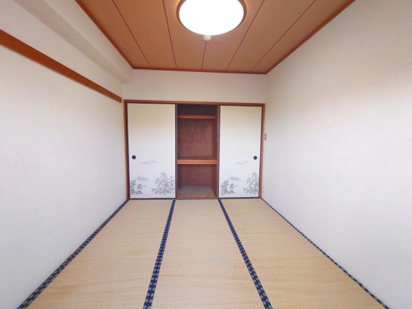 京都市伏見区羽束師菱川町のマンション