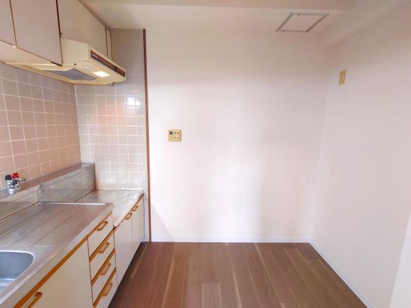 京都市伏見区羽束師菱川町のマンション