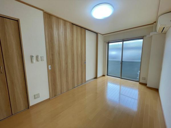 アンプルールフェール樹