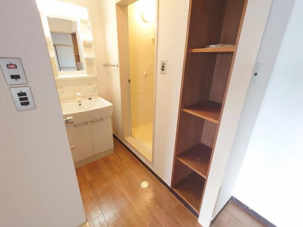 長岡京市開田４丁目のマンション