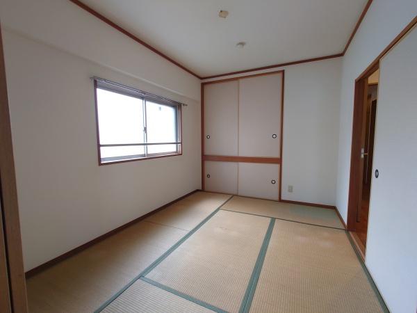 長岡京市友岡４丁目のマンション