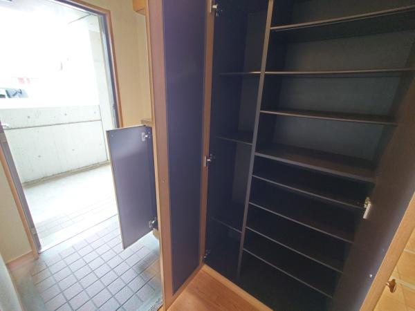 長岡京市友岡４丁目のマンション