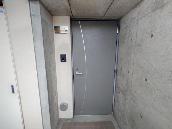 長岡京市友岡４丁目のマンション