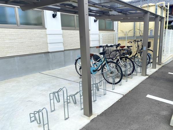向日市寺戸町中垣内のアパート