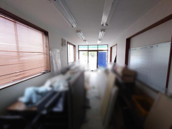 城陽市寺田水度坂　貸店舗・事務所1階