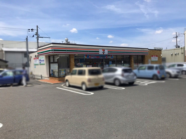 城陽市寺田水度坂の店舗（一戸建）(セブンイレブン城陽平川店)