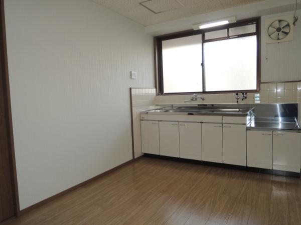 クロバーハイツ202号室