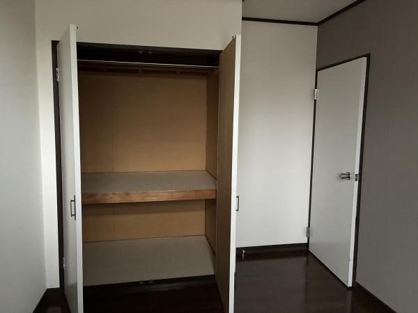 座間市入谷東２丁目のアパート